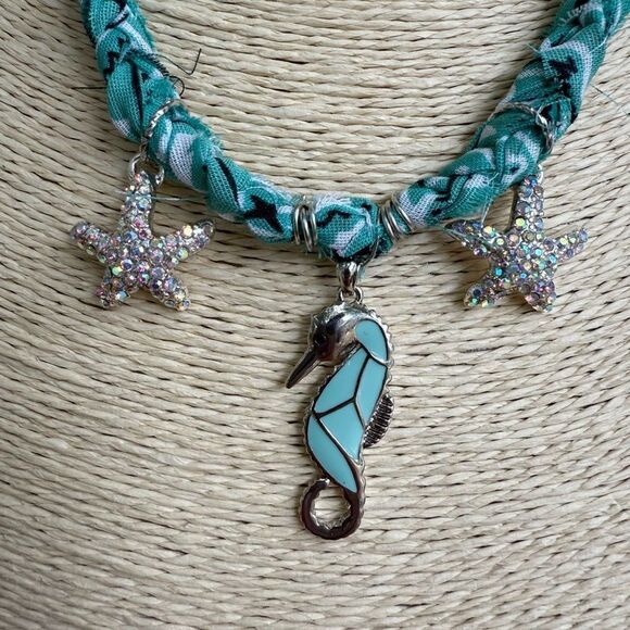 Bandana Necklace Seahorse Starfish Charms Beach Theme Jewelry - Picture 2 of 3